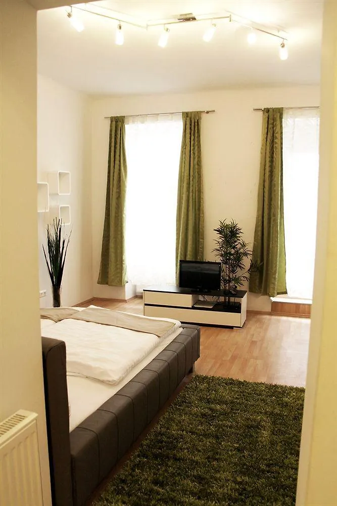 Apartment Dieselgasse Vienna 2*,  Austria